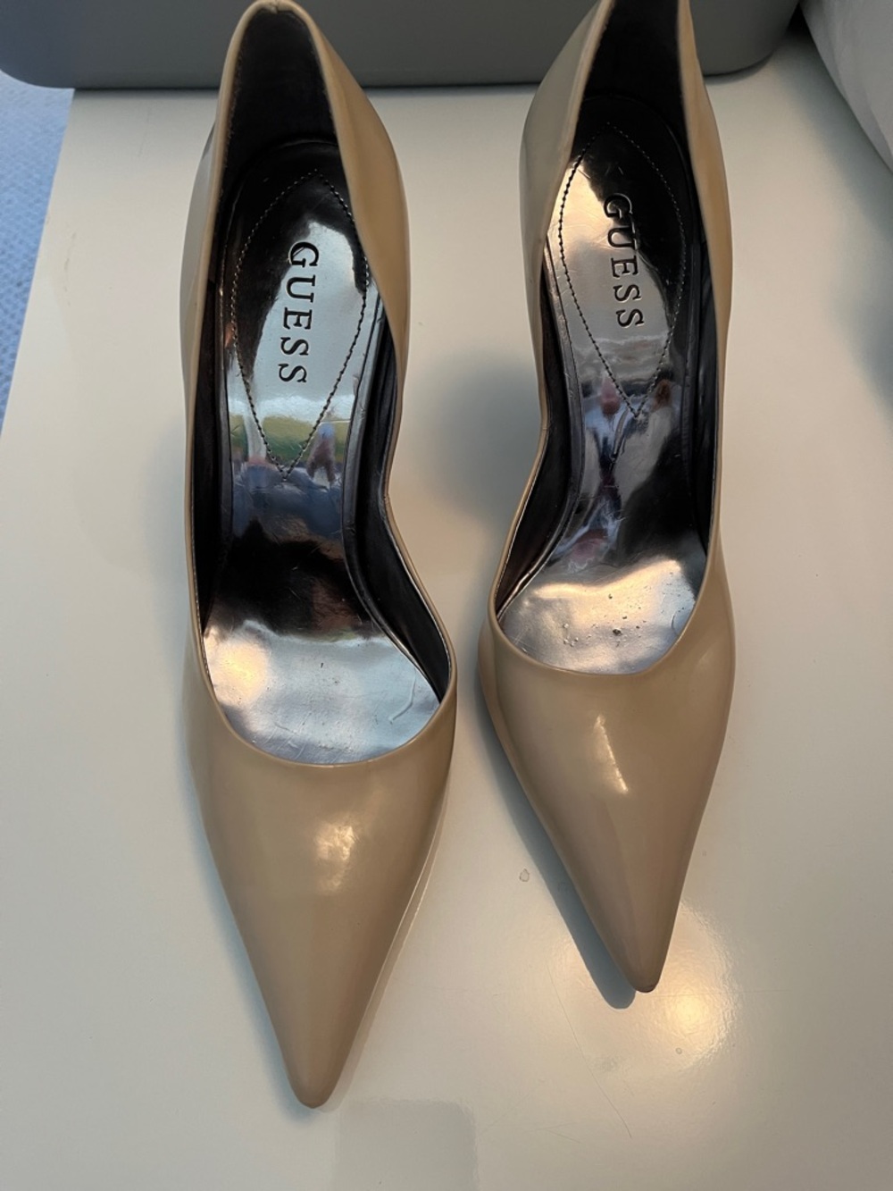 Guess patened shoes